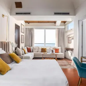 Hotel Paradiso